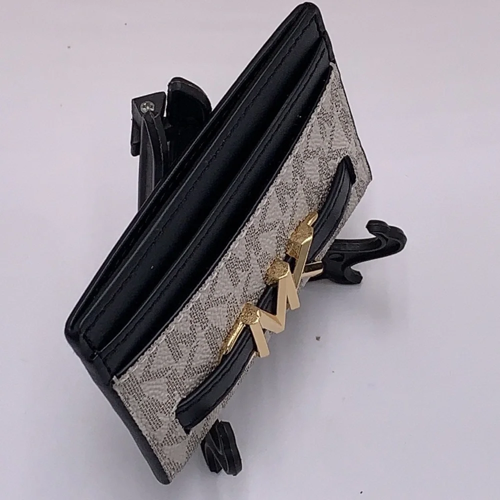 MICHAEL KORS Reed Large Card Holder Case Wallet COLOR: VANILLA BLACK SIGNATURE